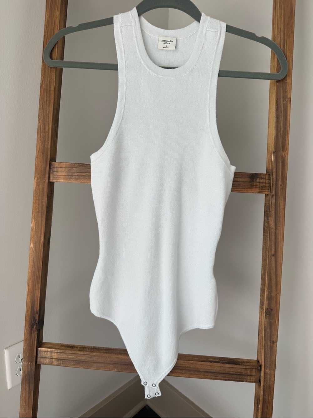 Abercrombie & Fitch White Ribbed Sleeveless Bodysuit, Size S
